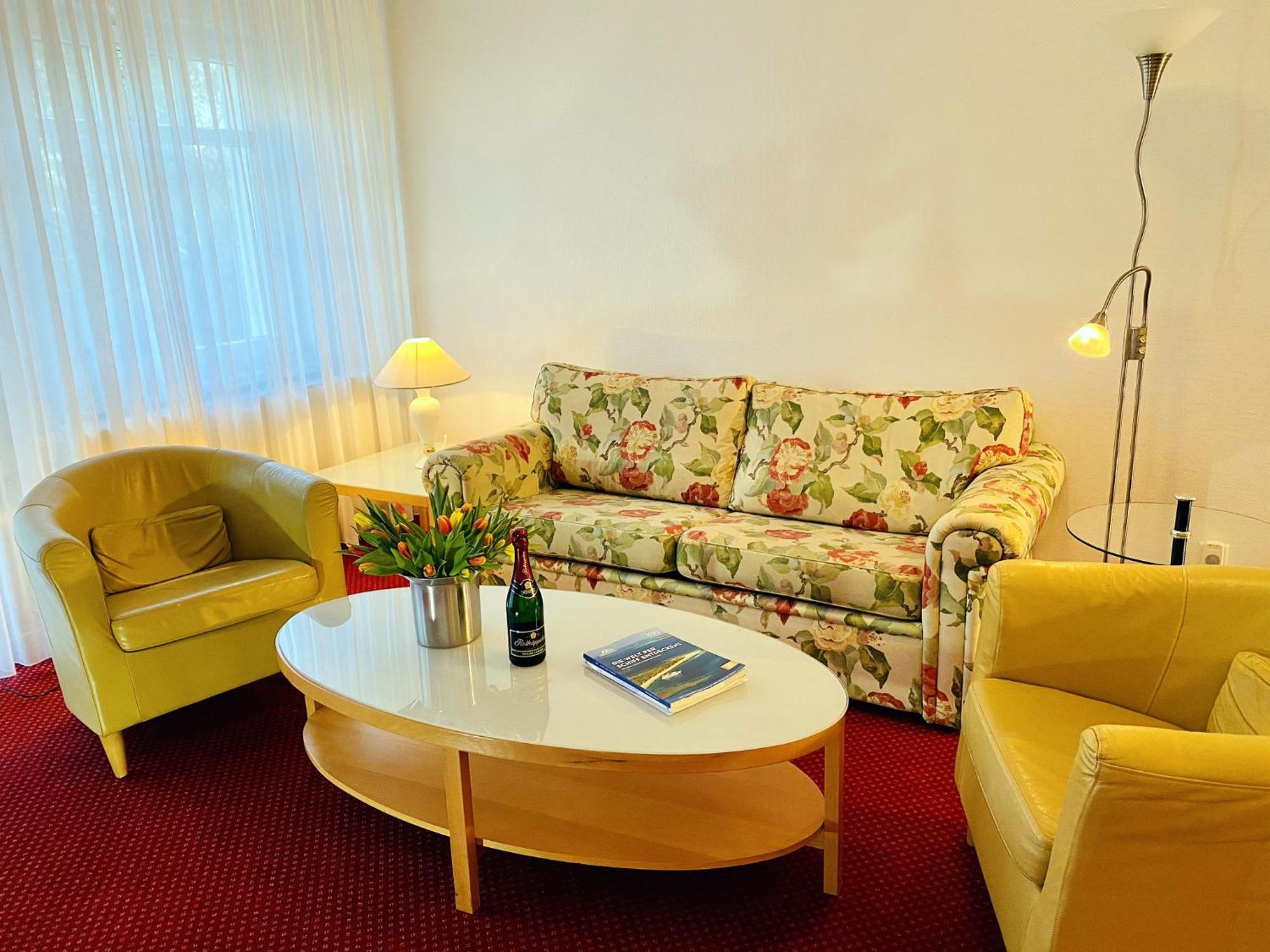 Haus Kastell - Suite Strandglueck Герінгсдорф Екстер'єр фото